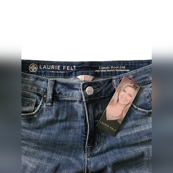 LAURIE FELT |LOS ANGELES | CLASSIC BOOT CUT |W/VITAL STRETCH TECHNOLOGY| SIZE 6P - Picture 5 of 16